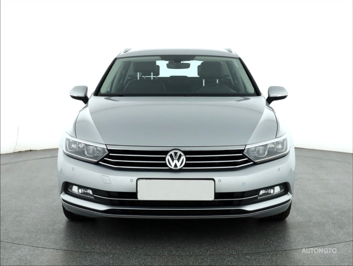 Volkswagen Passat, 2015 - pohled č. 2