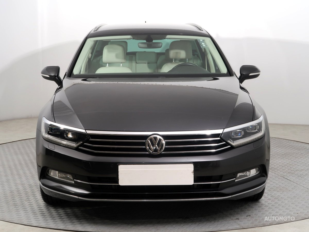 Volkswagen Passat, 2018 - pohled č. 2