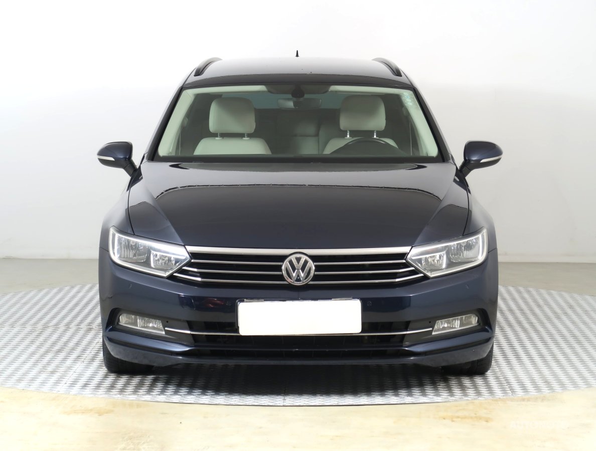 Volkswagen Passat, 2016 - pohled č. 2