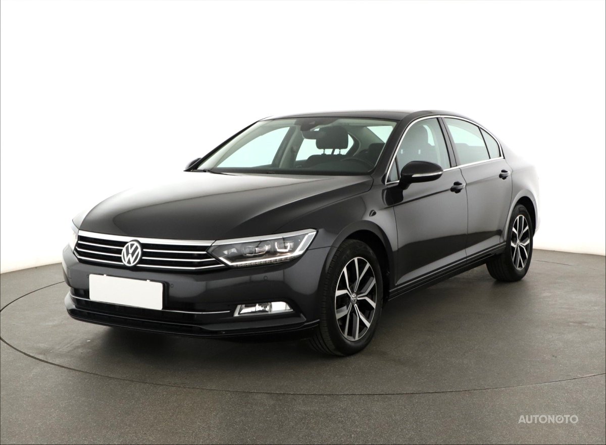 Volkswagen Passat, 2019 - pohled č. 3