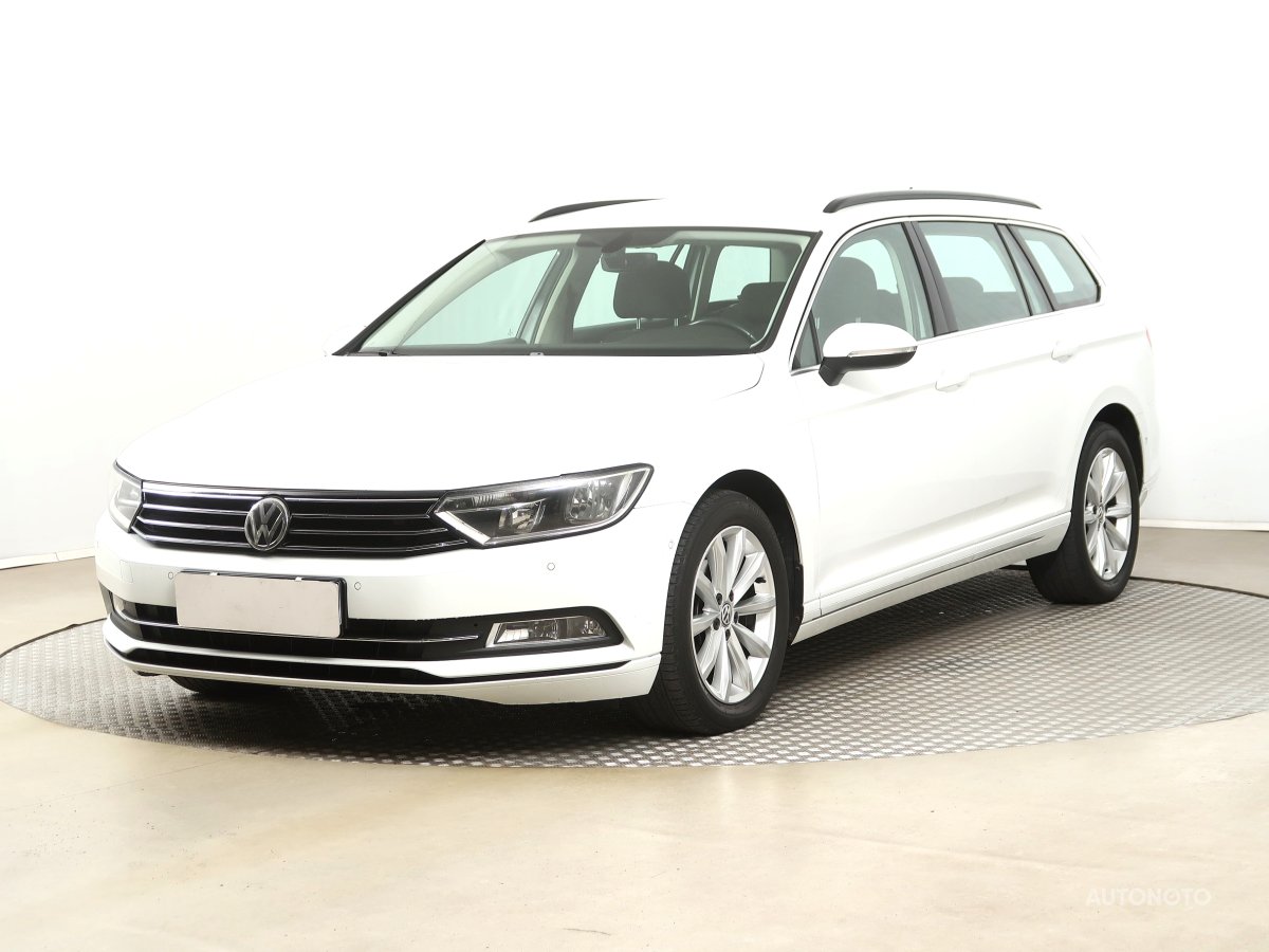 Volkswagen Passat, 2016 - pohled č. 3