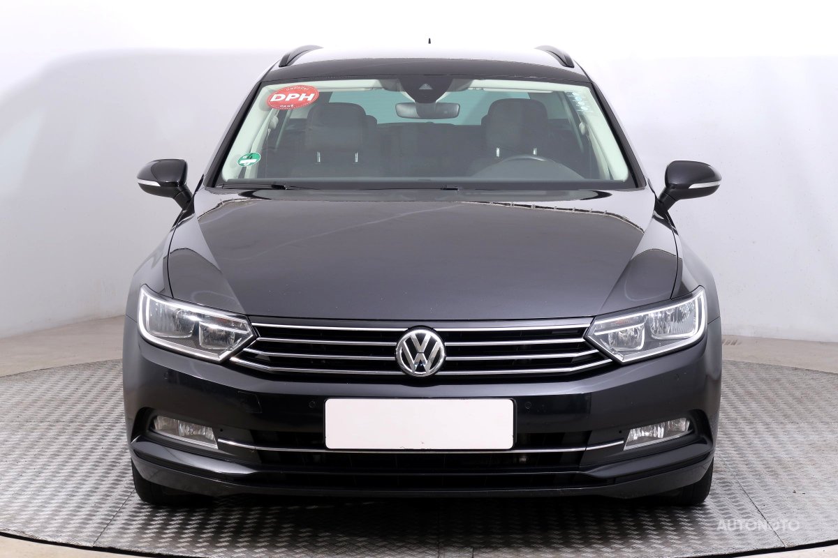 Volkswagen Passat, 2019 - pohled č. 2