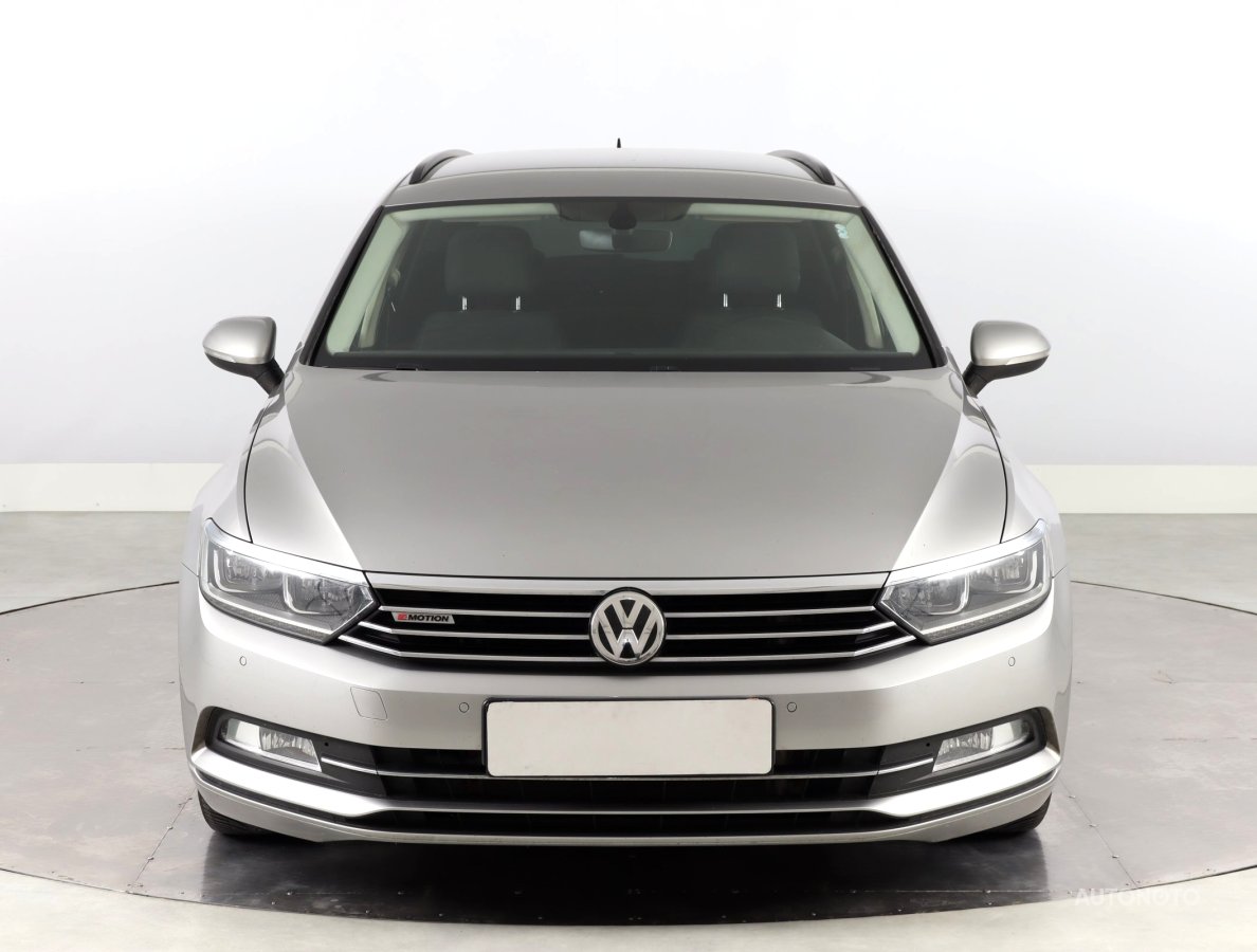 Volkswagen Passat, 2015 - pohled č. 2