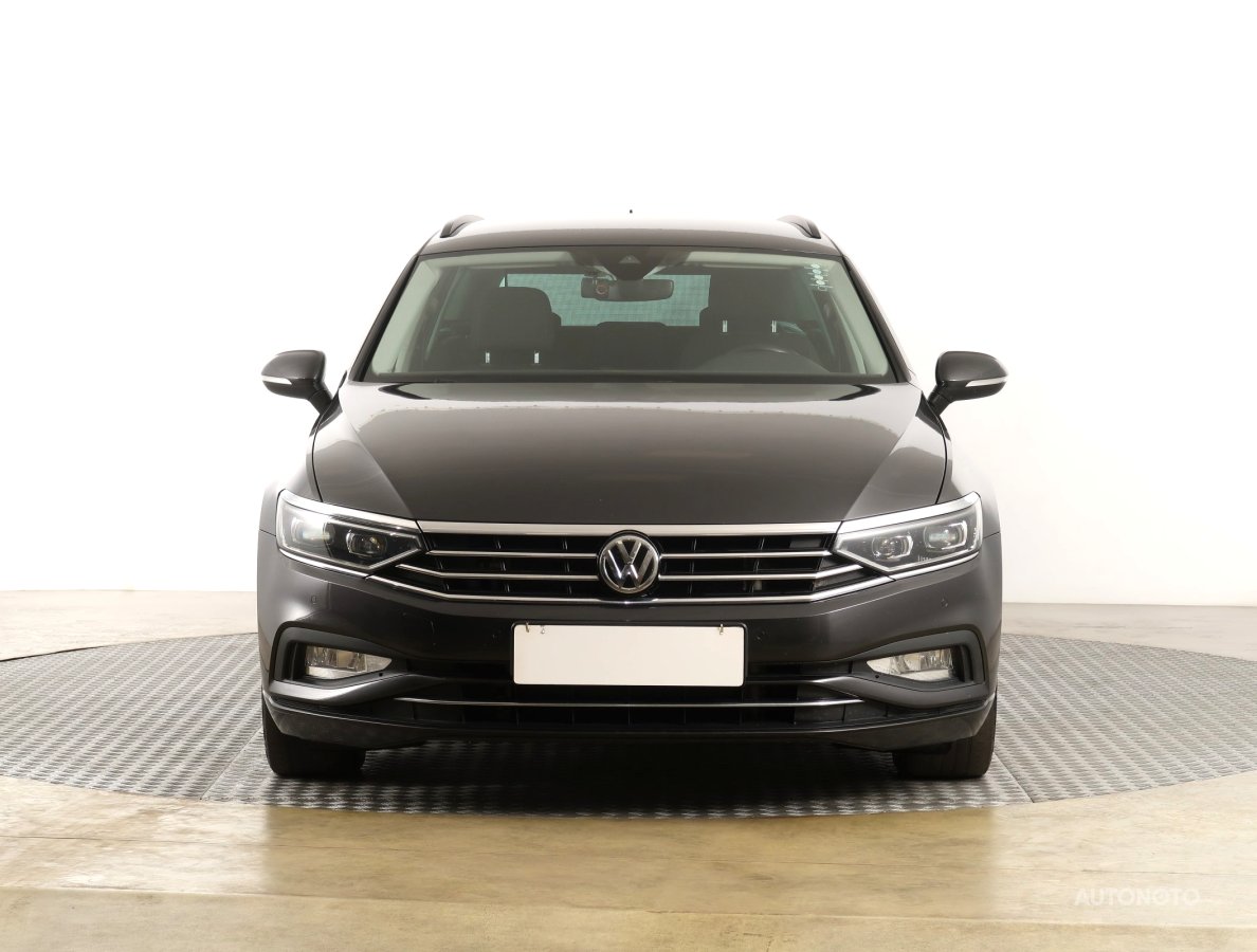 Volkswagen Passat, 2020 - pohled č. 2