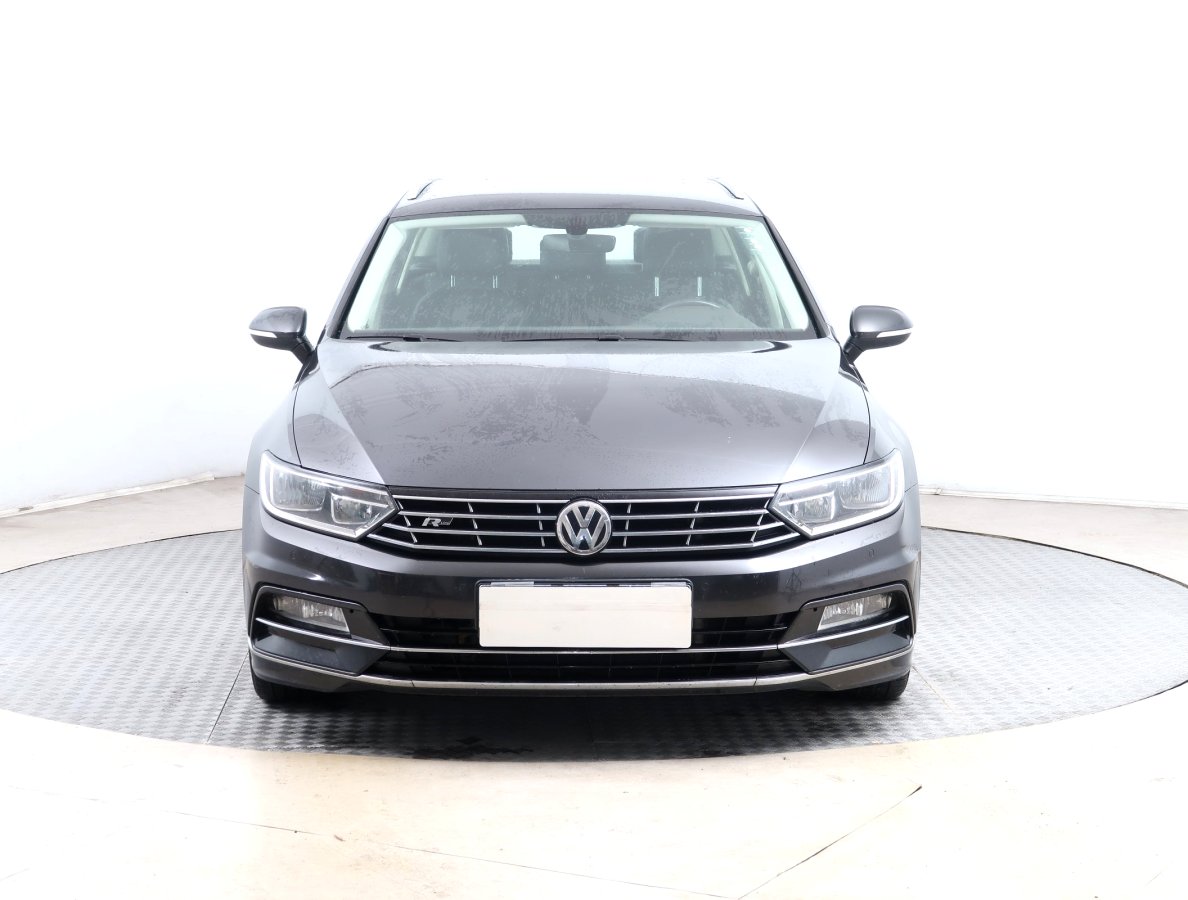 Volkswagen Passat, 2018 - pohled č. 2