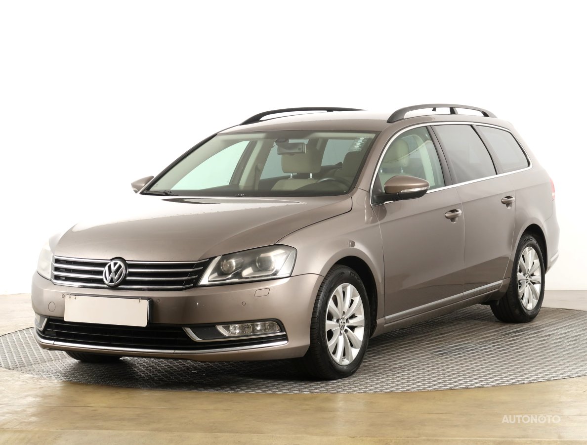 Volkswagen Passat, 2011 - pohled č. 3