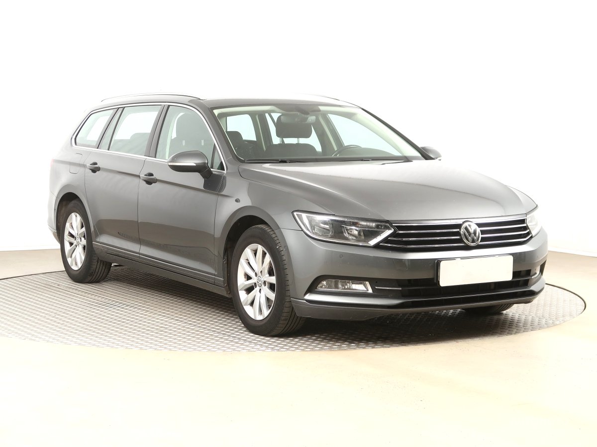 Volkswagen Passat, 2015 - celkový pohled