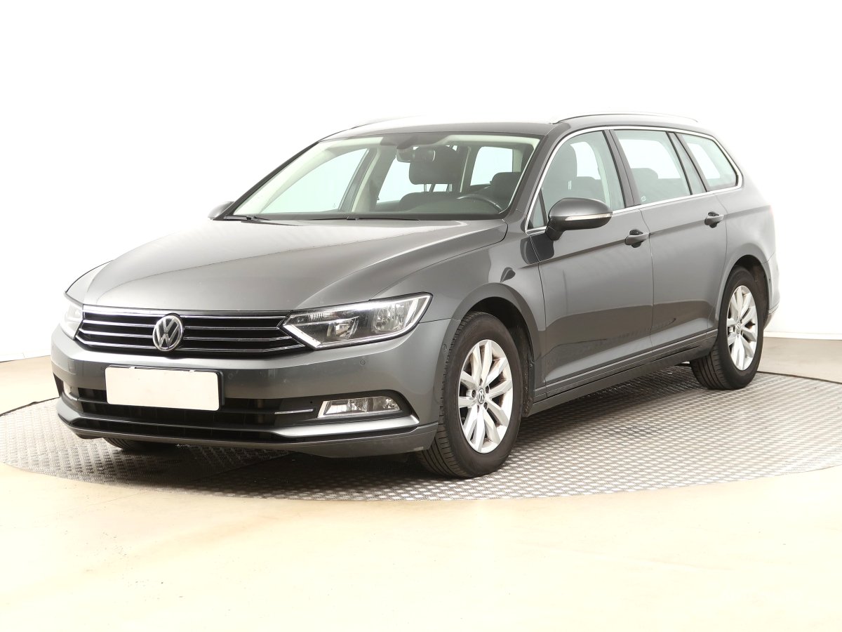 Volkswagen Passat, 2015 - pohled č. 3