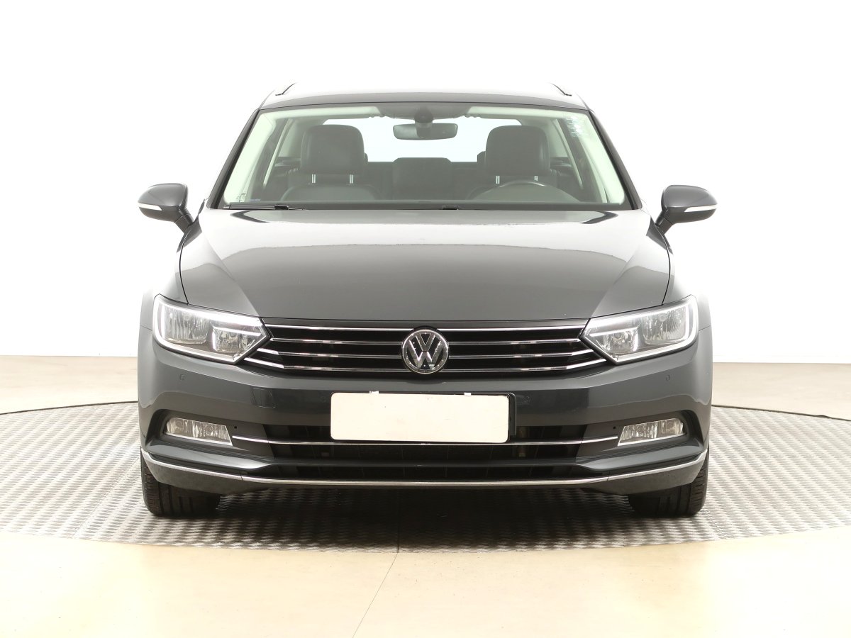 Volkswagen Passat, 2018 - pohled č. 2