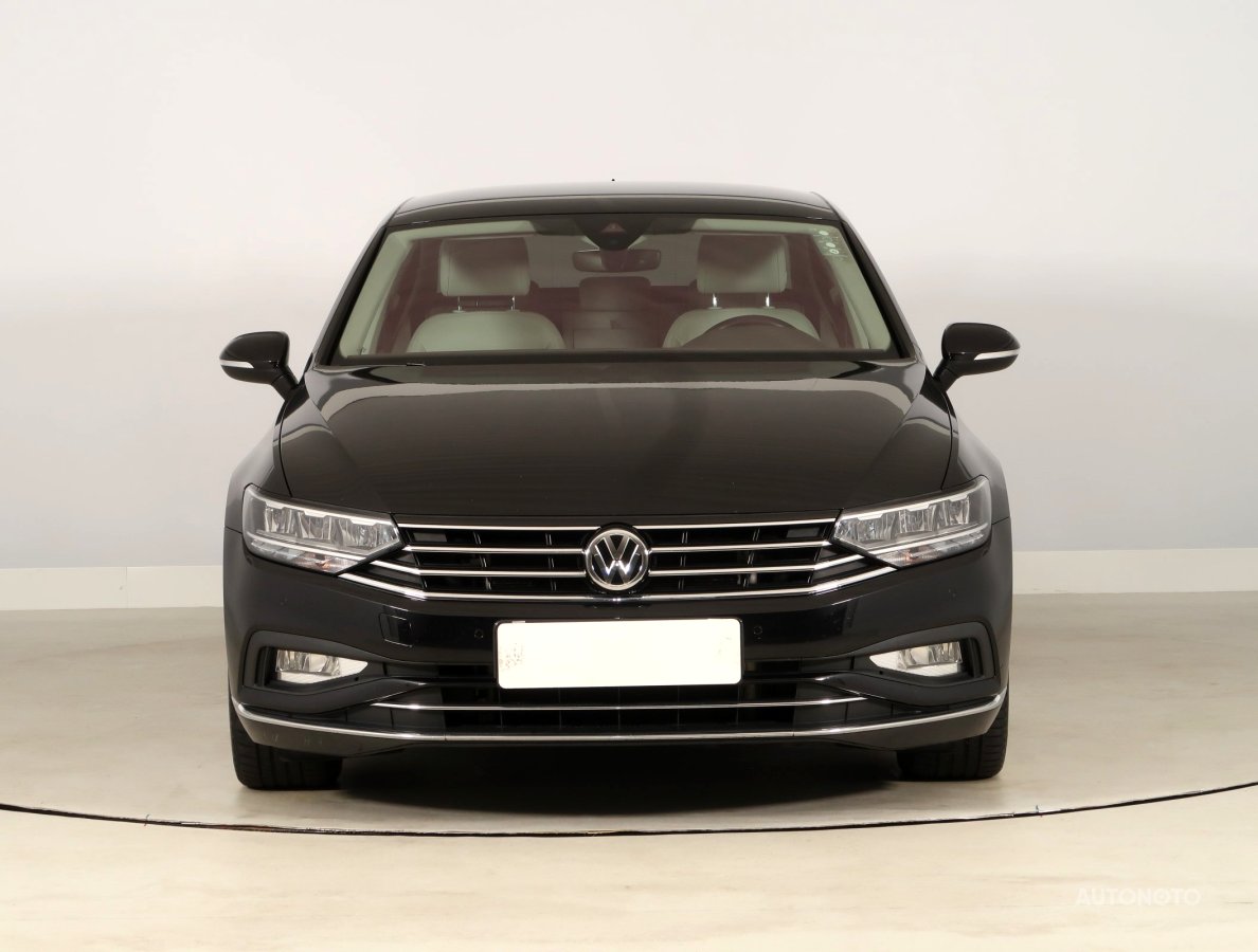 Volkswagen Passat, 2020 - pohled č. 2