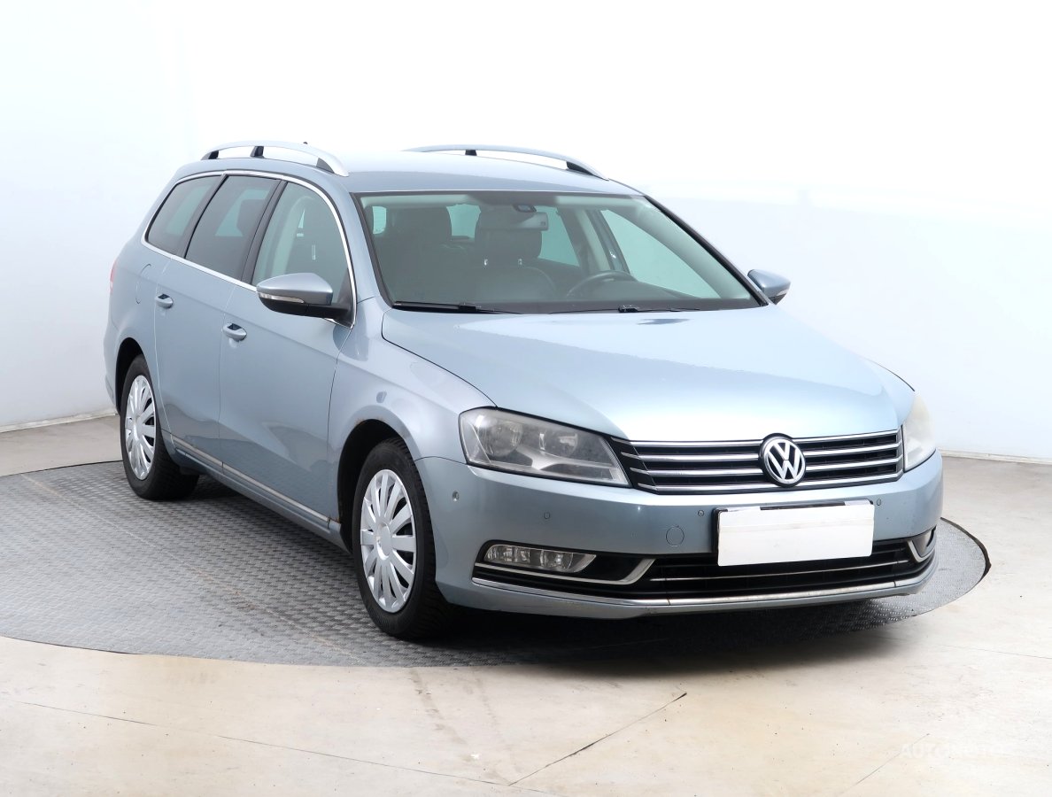Volkswagen Passat, 2011 - celkový pohled