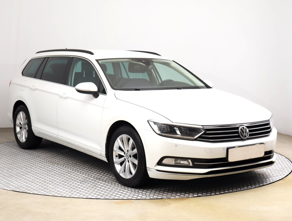 Volkswagen Passat, 2015 - celkový pohled