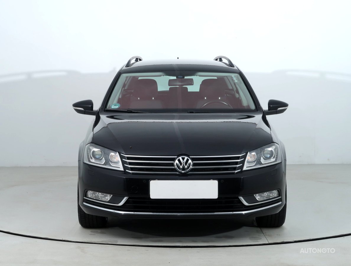 Volkswagen Passat, 2011 - pohled č. 2