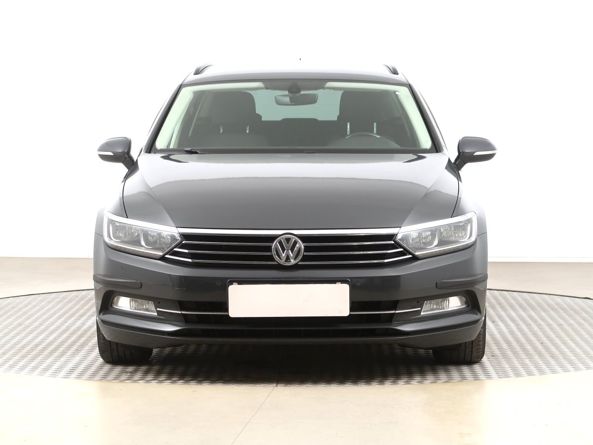 Volkswagen Passat, 2016 - pohled č. 2