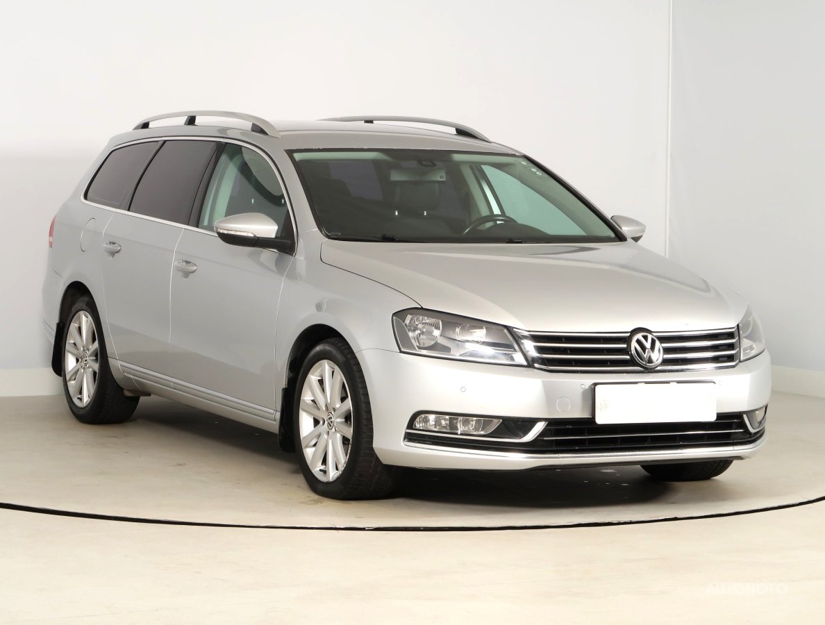 Volkswagen Passat, 2011 - celkový pohled