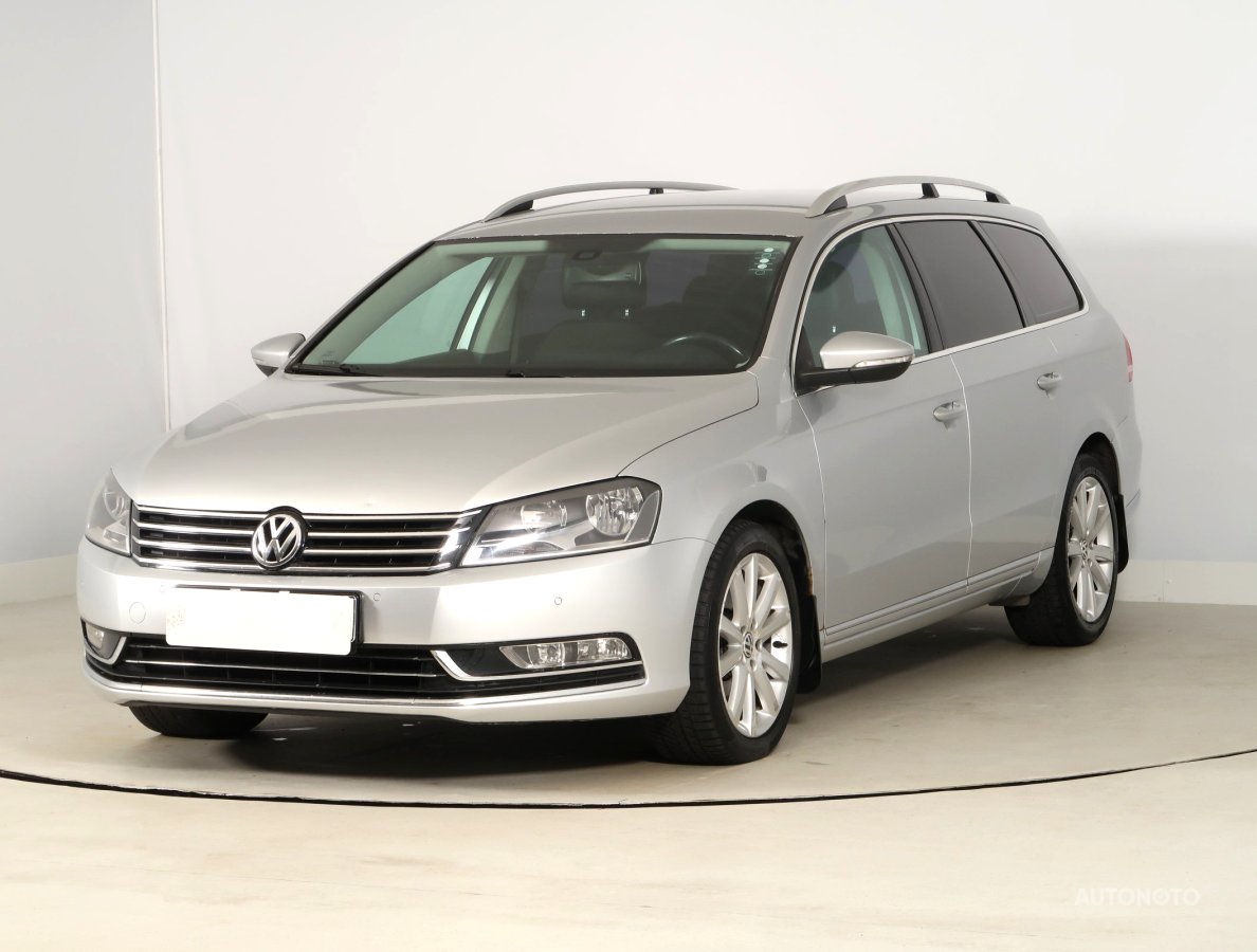 Volkswagen Passat, 2011 - pohled č. 3