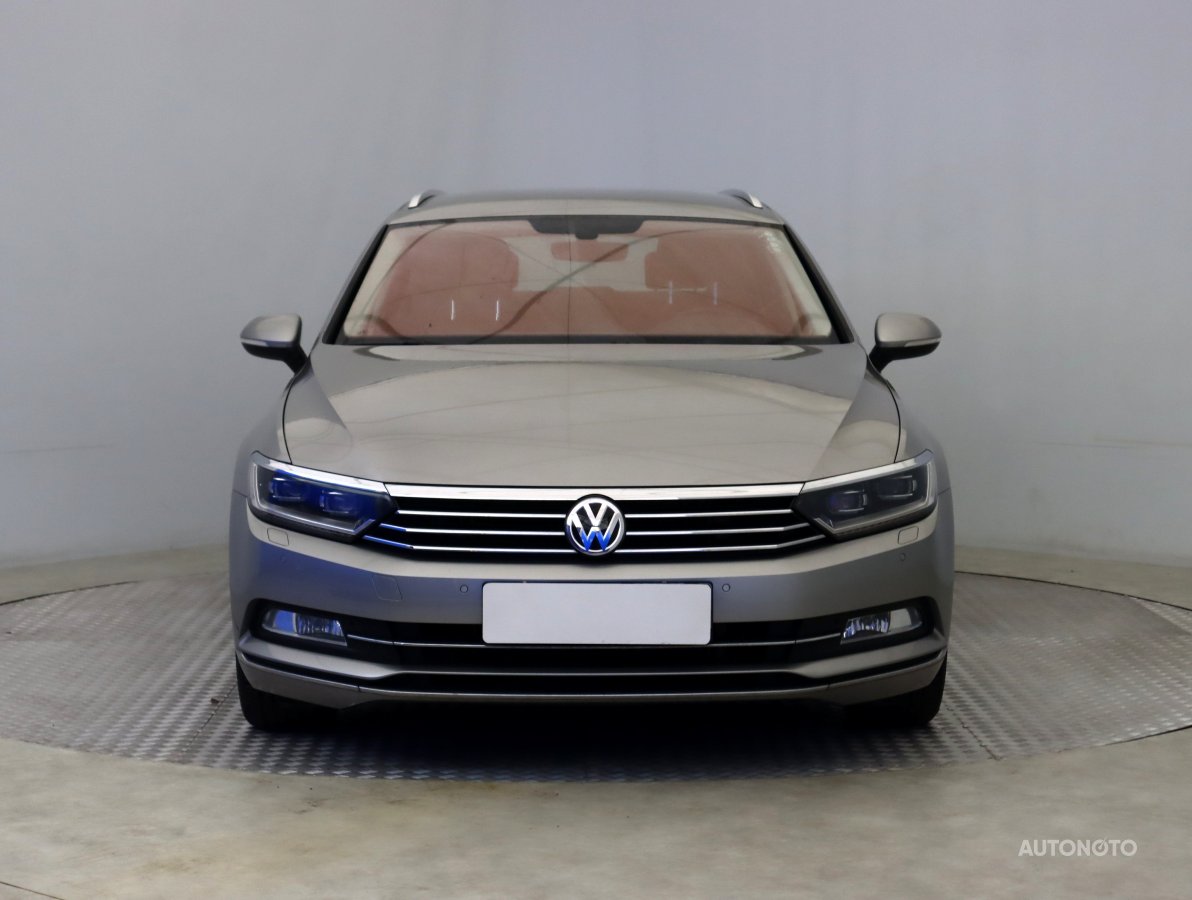 Volkswagen Passat, 2016 - pohled č. 2