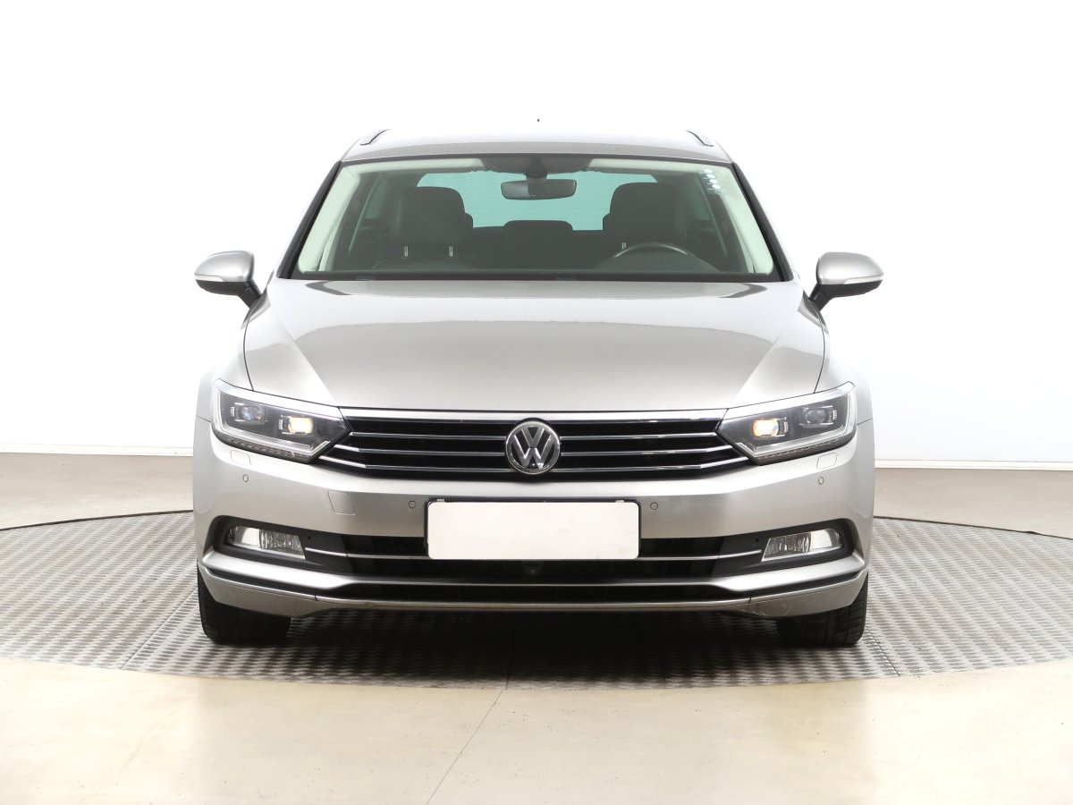 Volkswagen Passat, 2015 - pohled č. 2