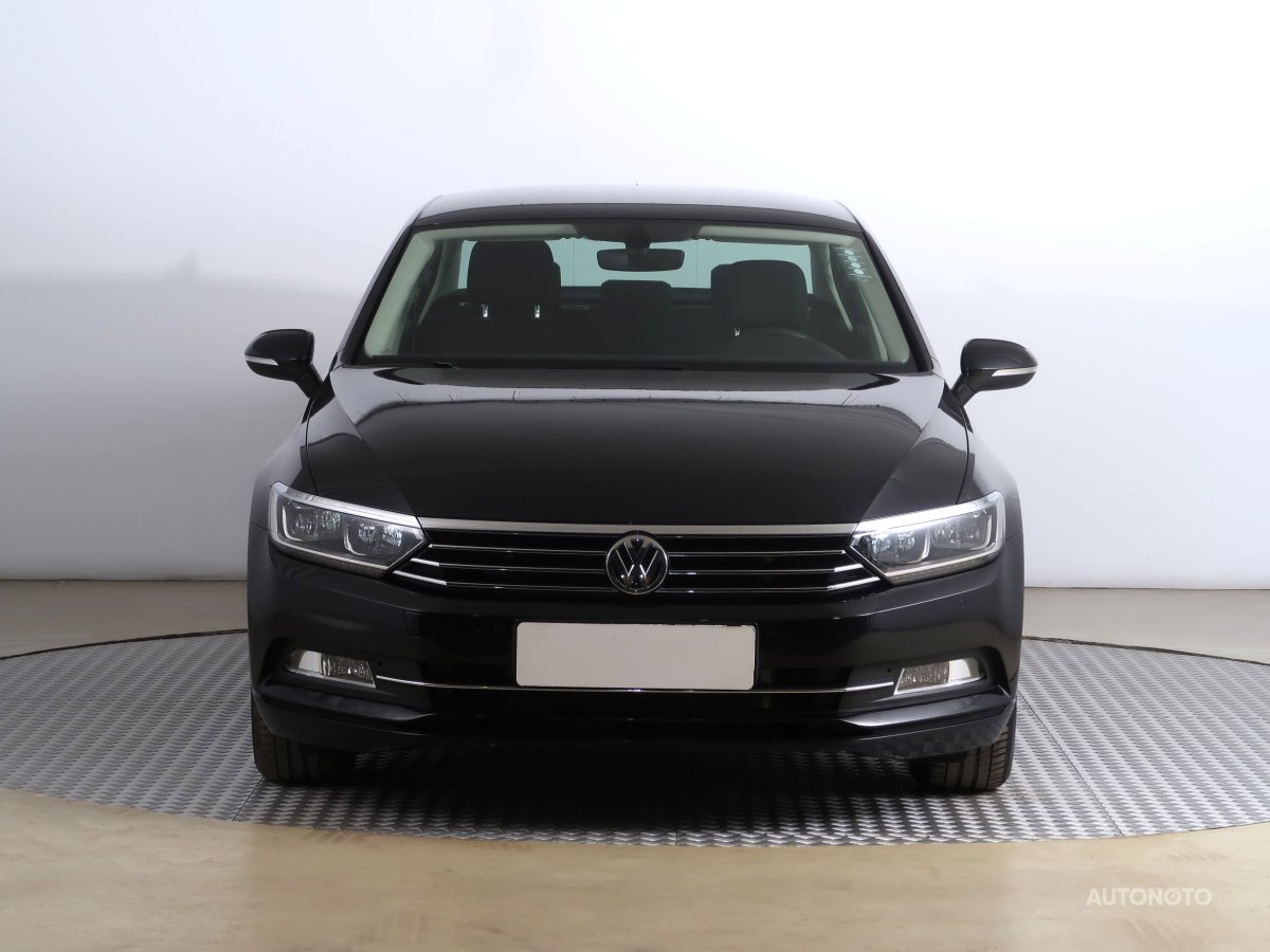 Volkswagen Passat, 2016 - pohled č. 2