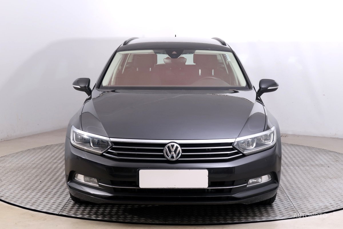 Volkswagen Passat, 2019 - pohled č. 2