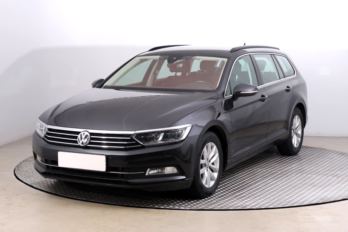 Volkswagen Passat, 2019 - pohled č. 3