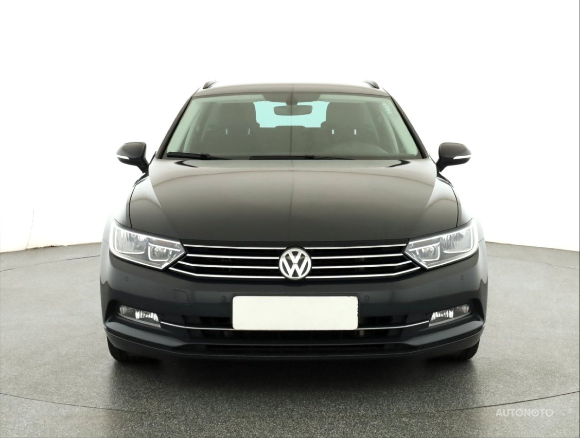 Volkswagen Passat, 2018 - pohled č. 2