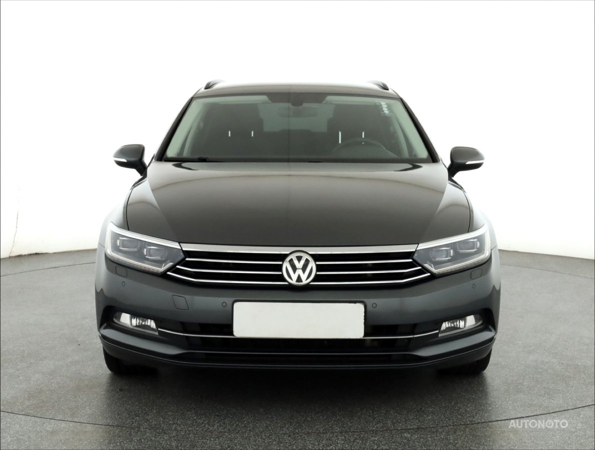 Volkswagen Passat, 2016 - pohled č. 2