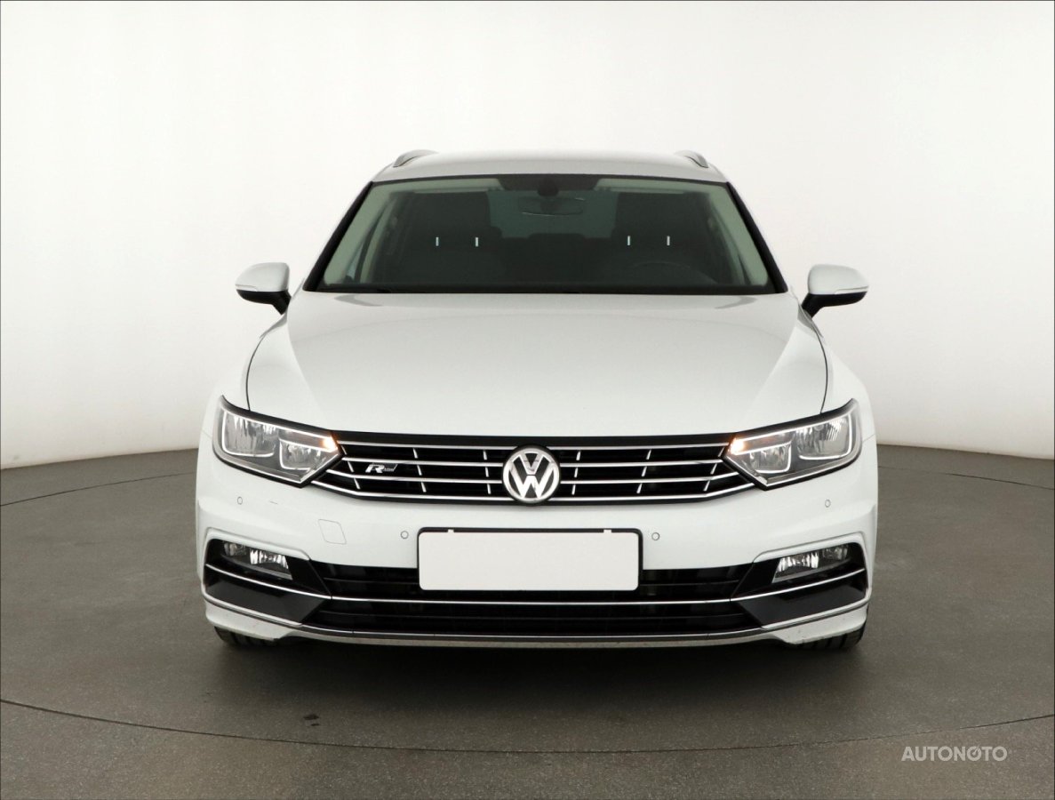 Volkswagen Passat, 2018 - pohled č. 2