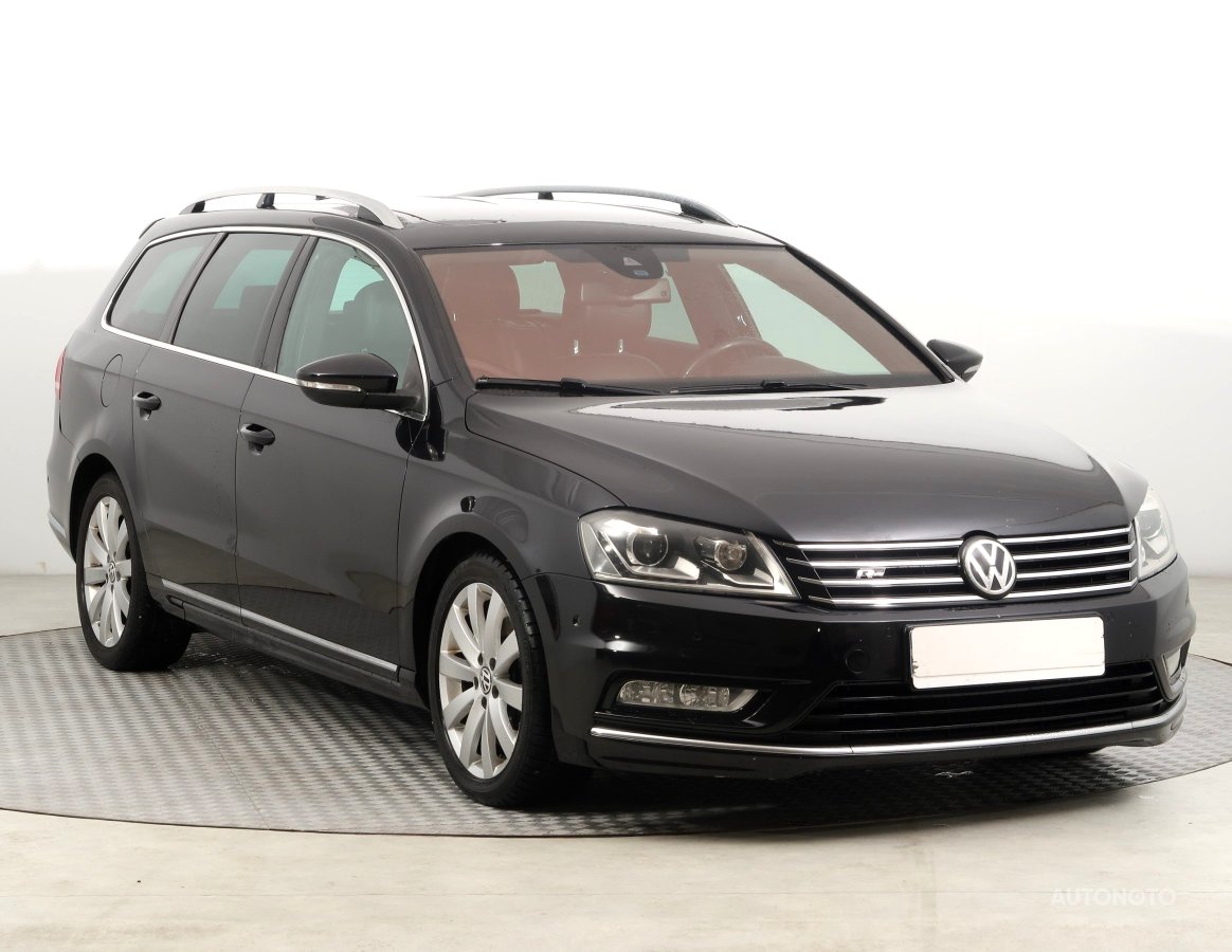 Volkswagen Passat, 2012 - celkový pohled