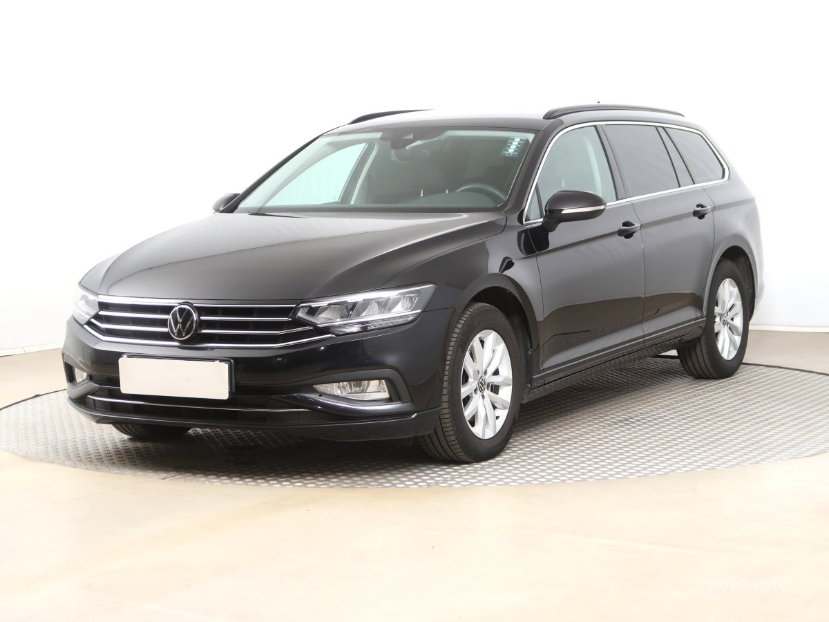 Volkswagen Passat, 2020 - pohled č. 3