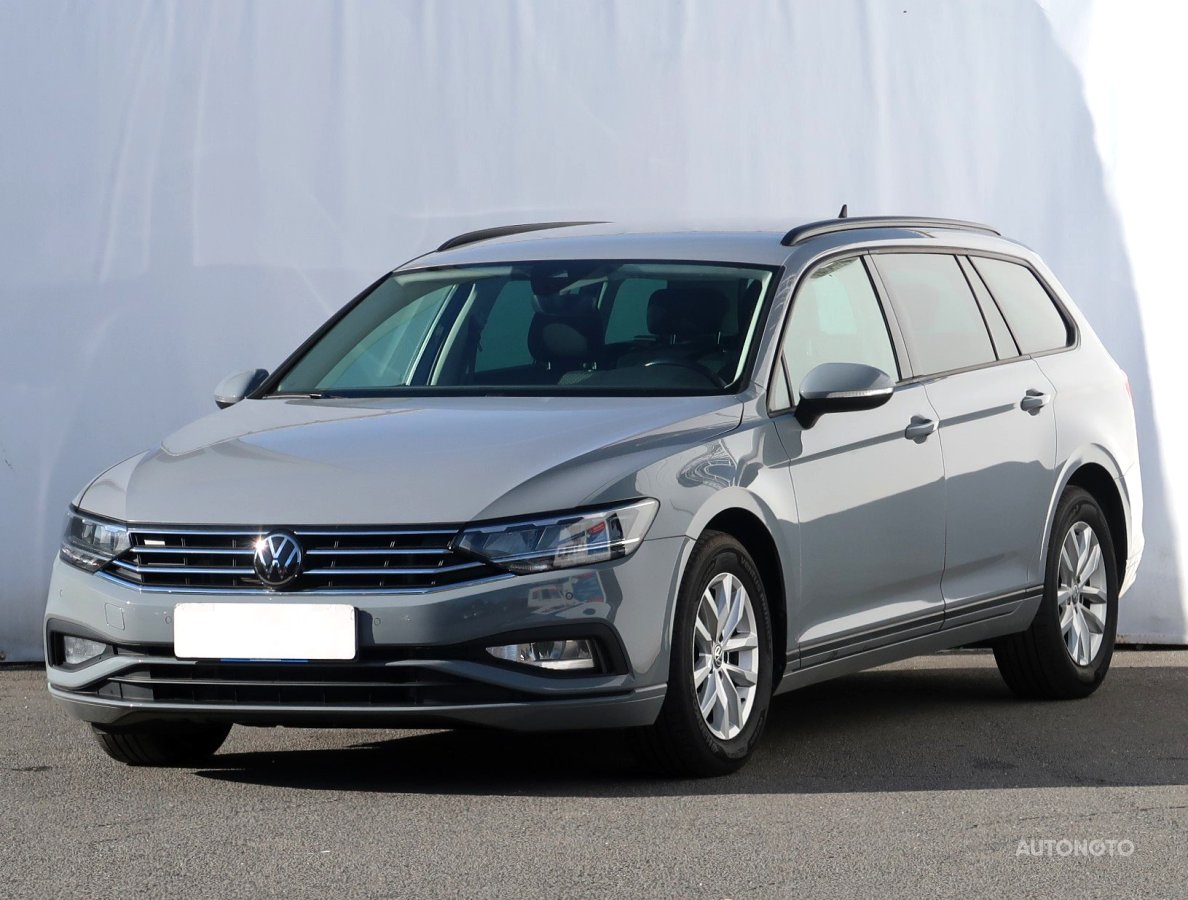 Volkswagen Passat, 2022 - pohled č. 3