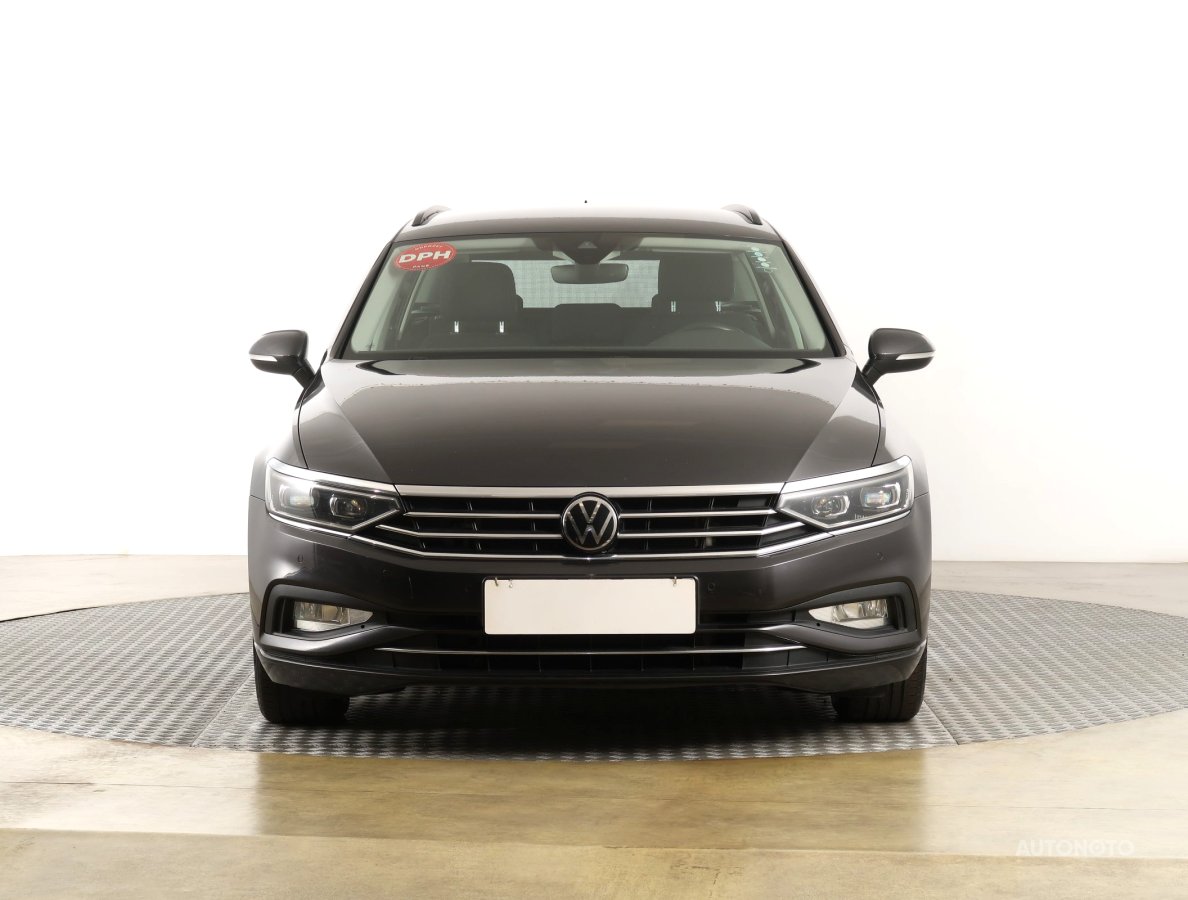 Volkswagen Passat, 2021 - pohled č. 2