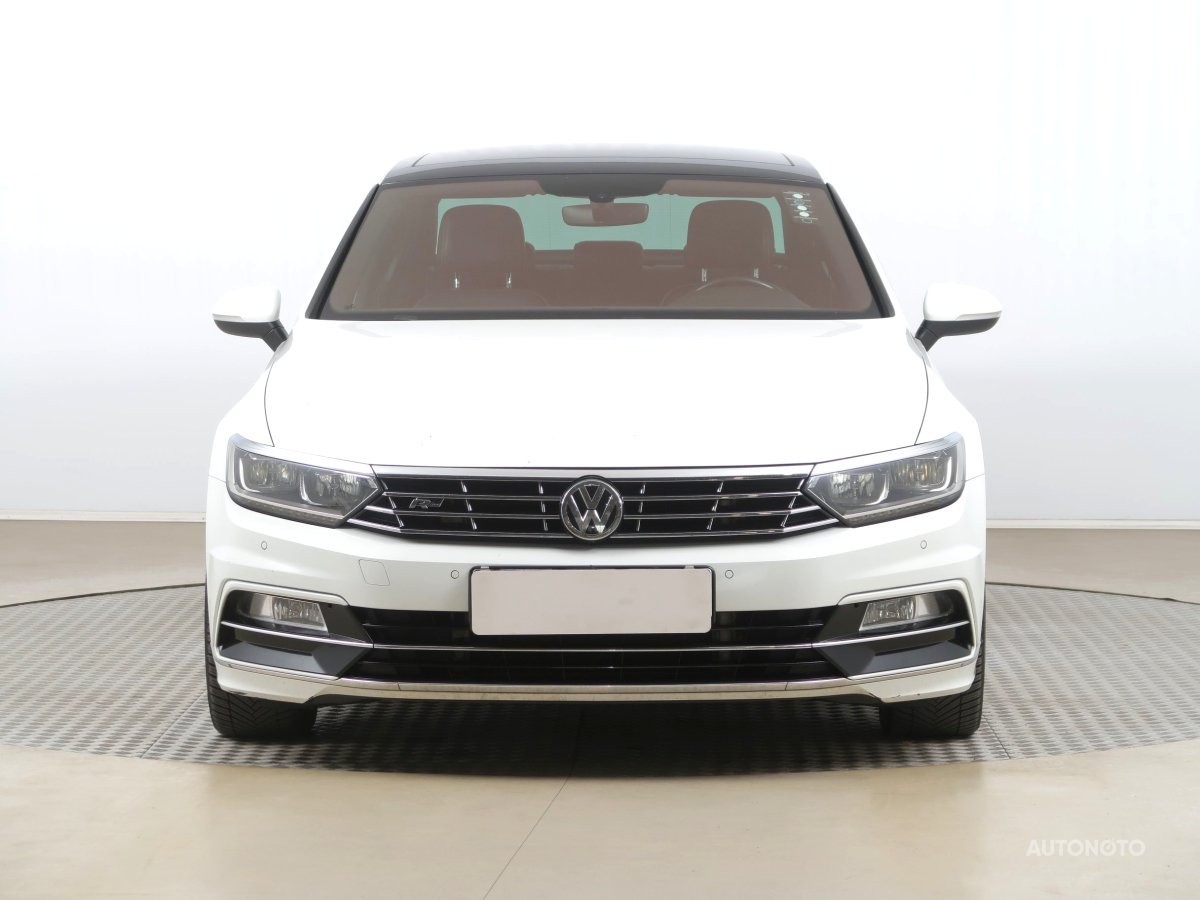 Volkswagen Passat, 2017 - pohled č. 2