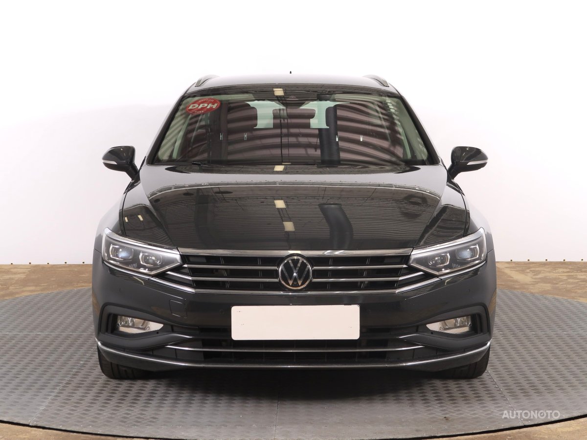 Volkswagen Passat, 2020 - pohled č. 2