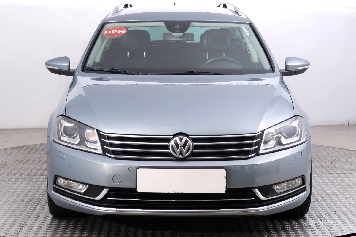 Volkswagen Passat, 2012 - pohled č. 2