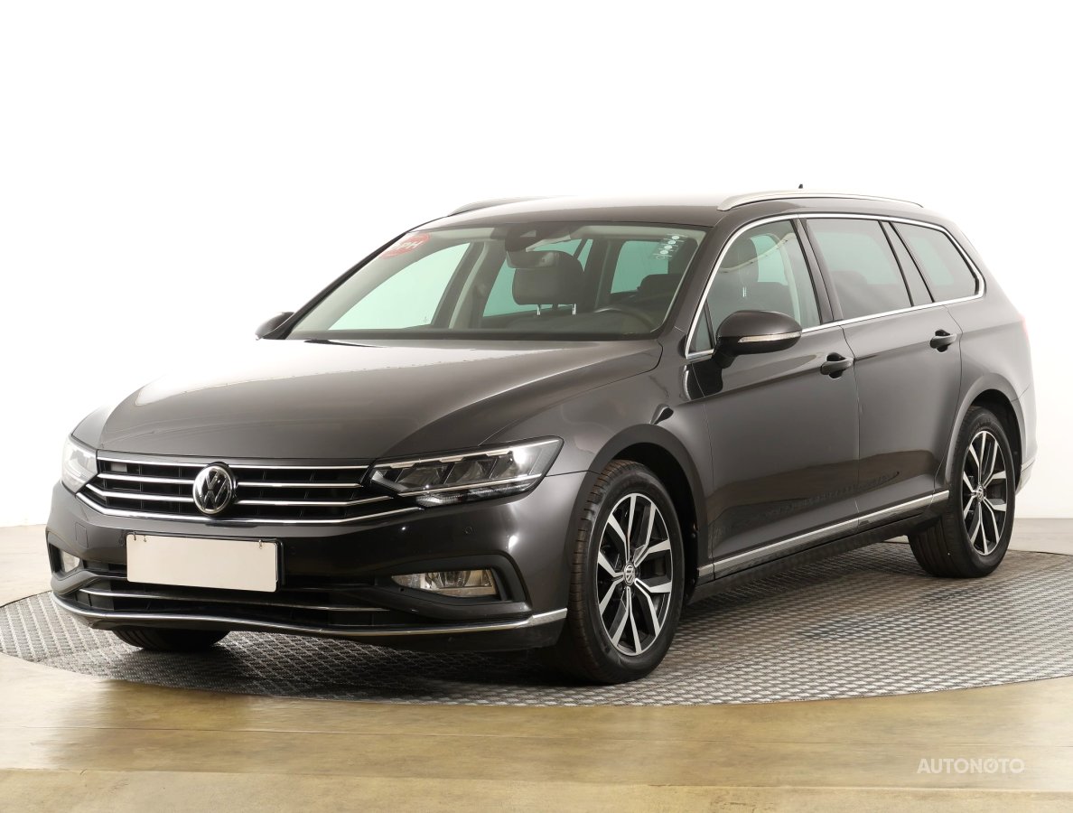 Volkswagen Passat, 2020 - pohled č. 3