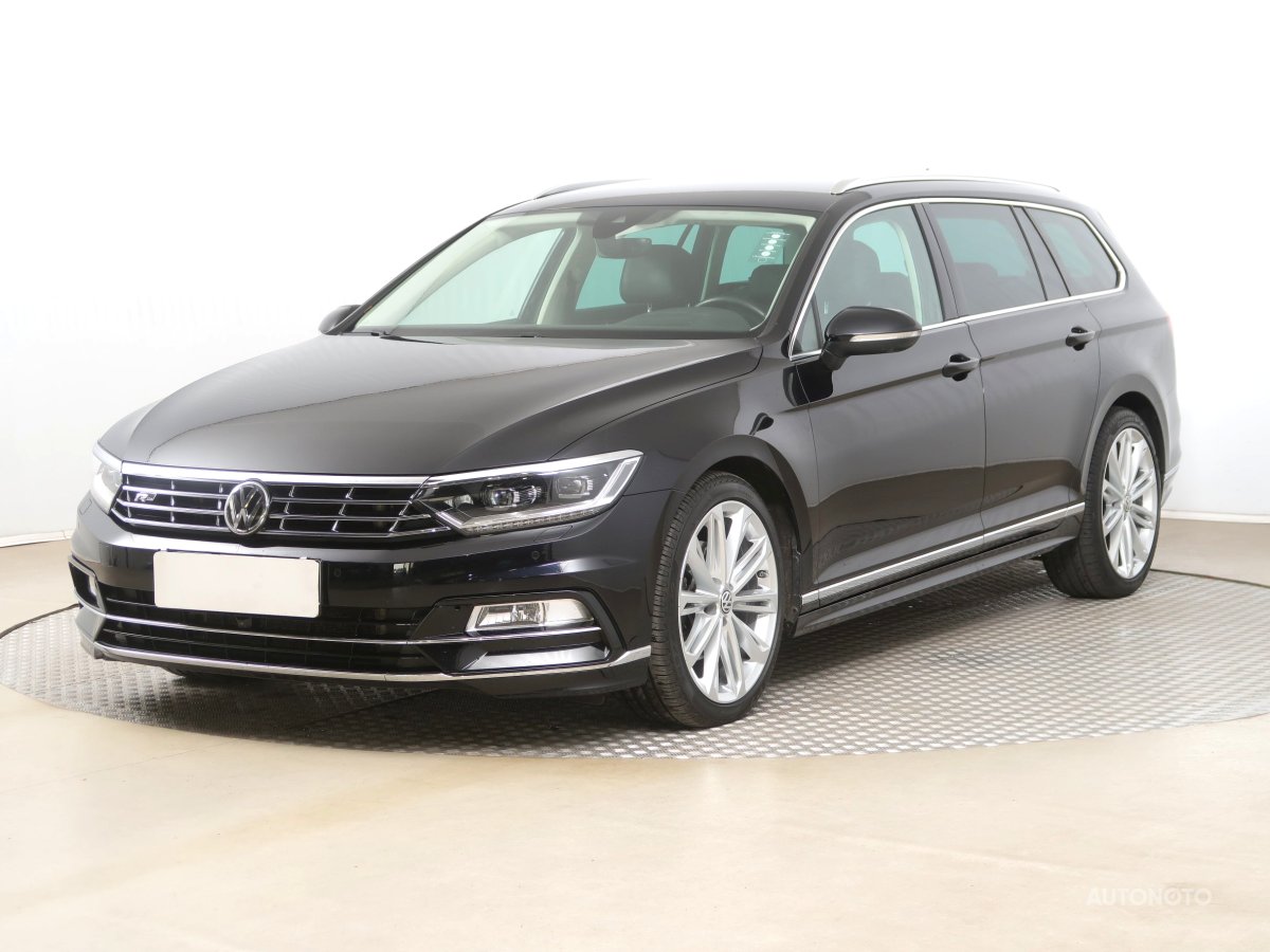 Volkswagen Passat, 2019 - pohled č. 3