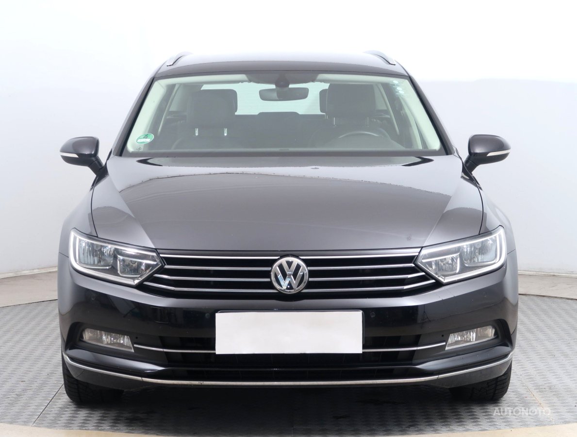 Volkswagen Passat, 2016 - pohled č. 2