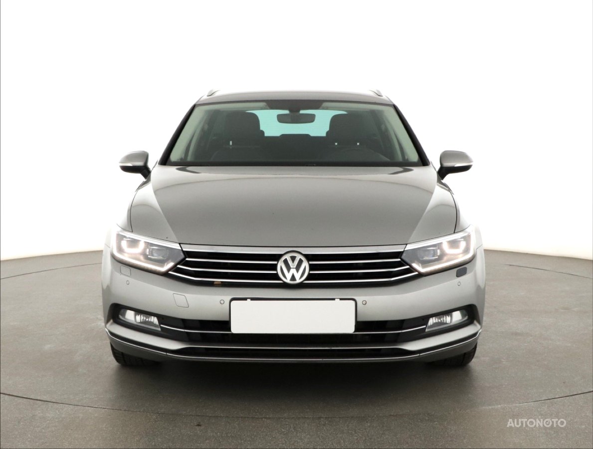 Volkswagen Passat, 2016 - pohled č. 2