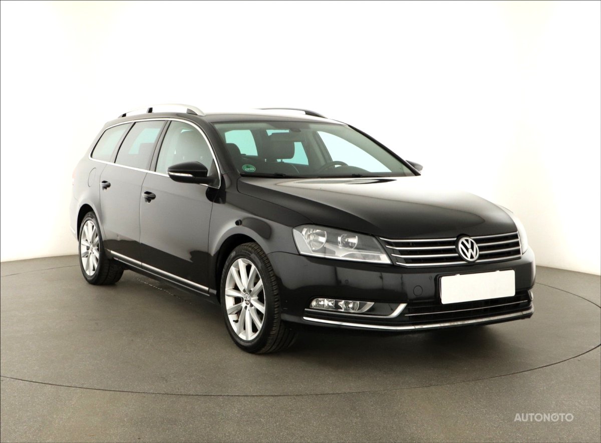 Volkswagen Passat, 2011 - celkový pohled