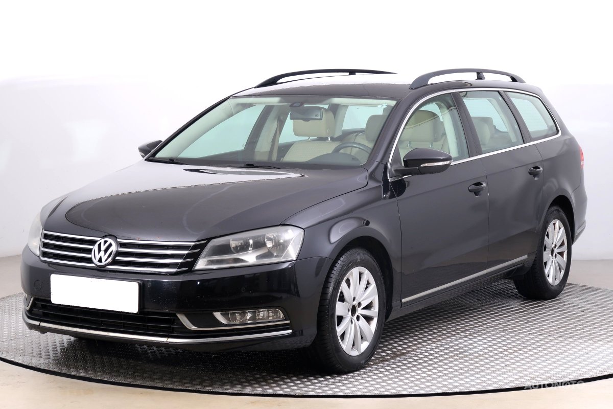 Volkswagen Passat, 2012 - pohled č. 3