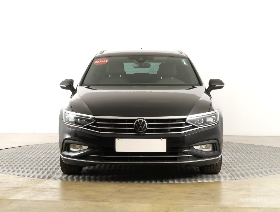 Volkswagen Passat, 2023 - pohled č. 2