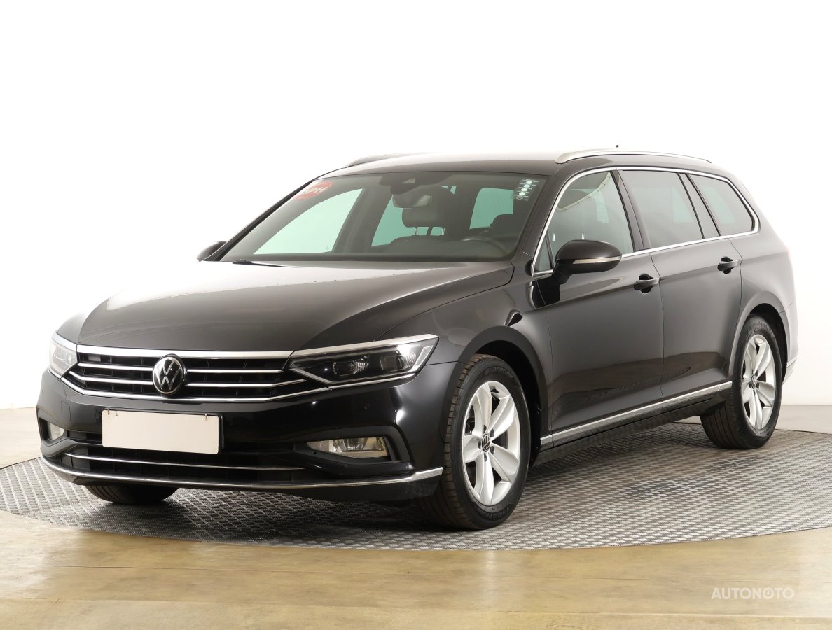 Volkswagen Passat, 2023 - pohled č. 3
