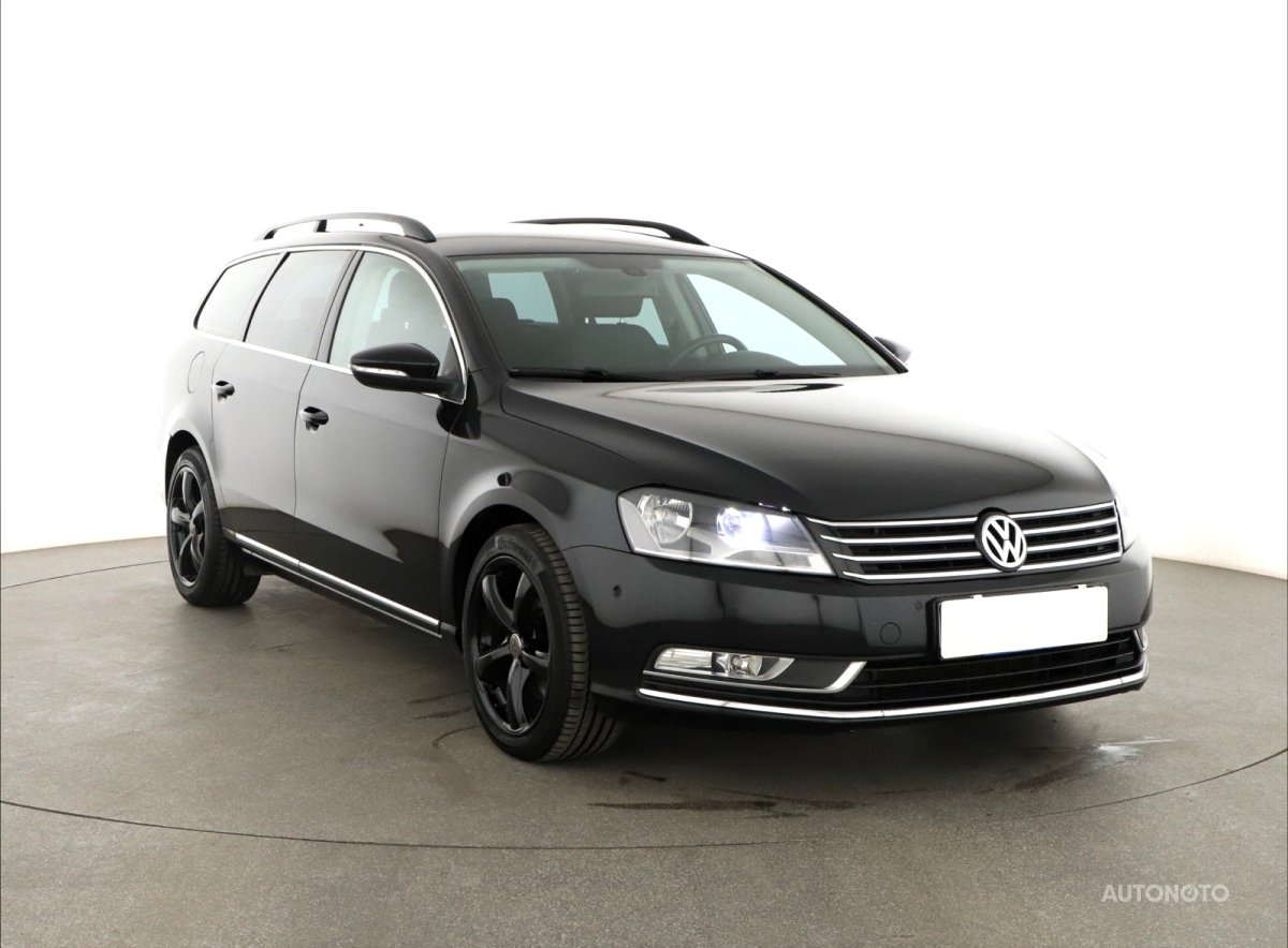 Volkswagen Passat, 2011 - celkový pohled
