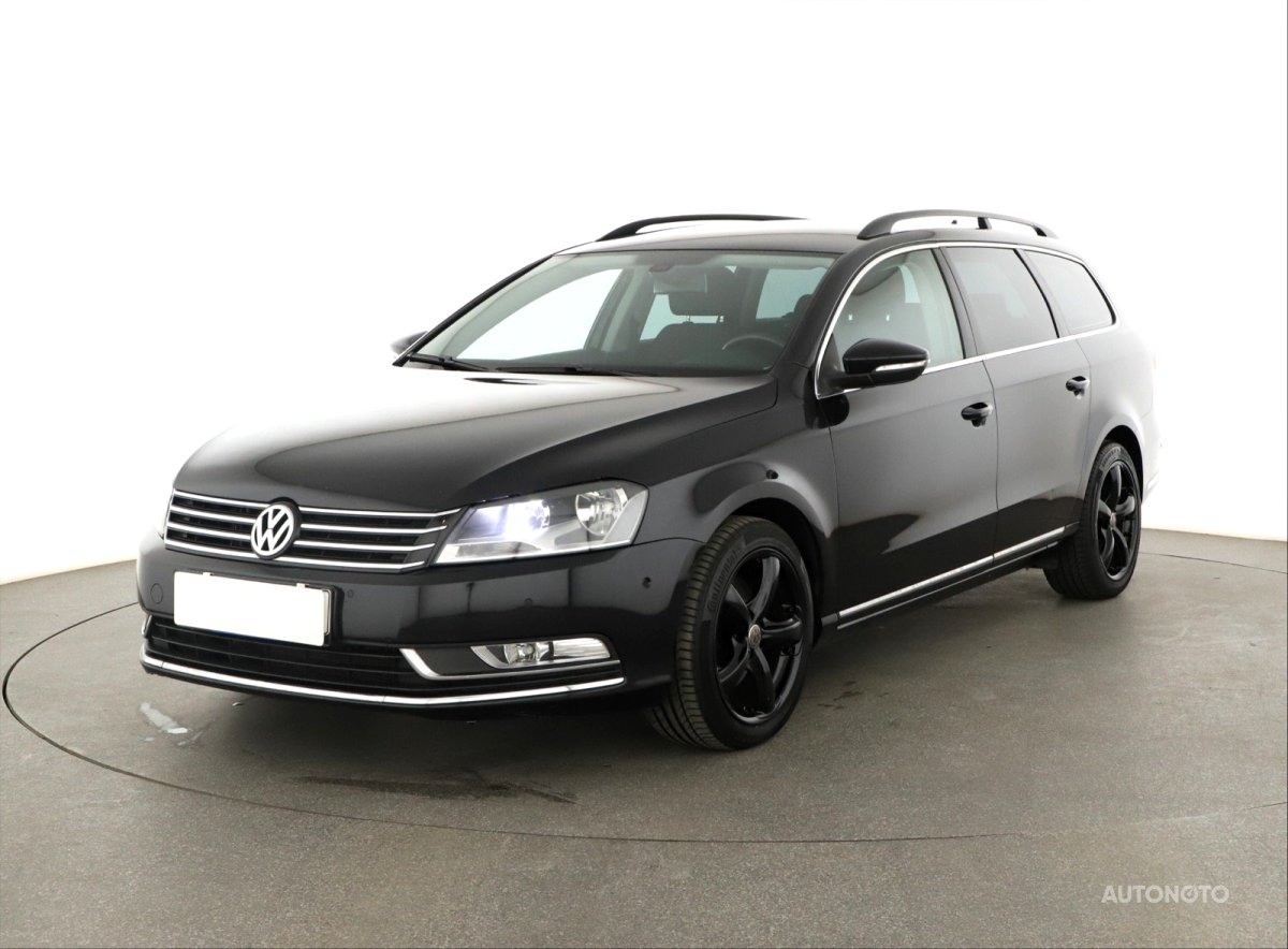 Volkswagen Passat, 2011 - pohled č. 3