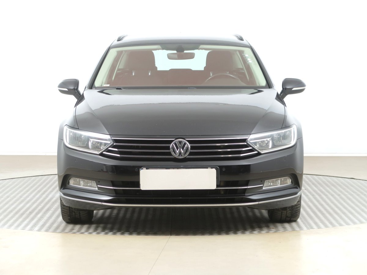 Volkswagen Passat, 2017 - pohled č. 2