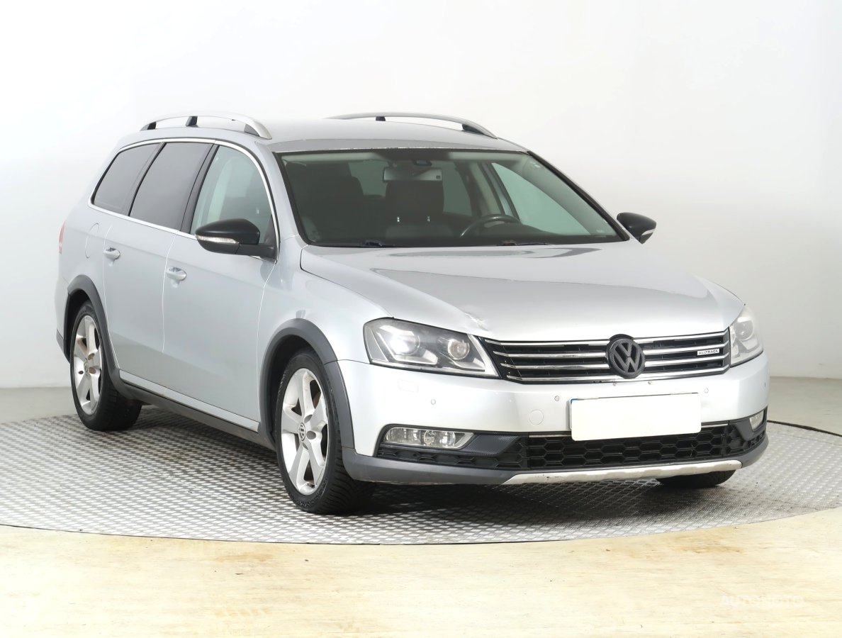 Volkswagen Passat, 2012 - celkový pohled
