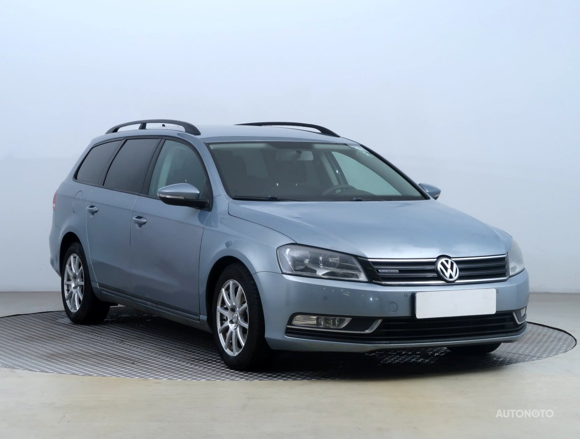 Volkswagen Passat, 2012 - celkový pohled
