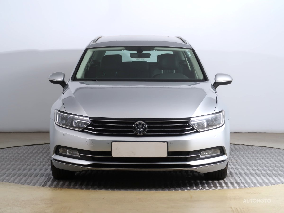 Volkswagen Passat, 2016 - pohled č. 2