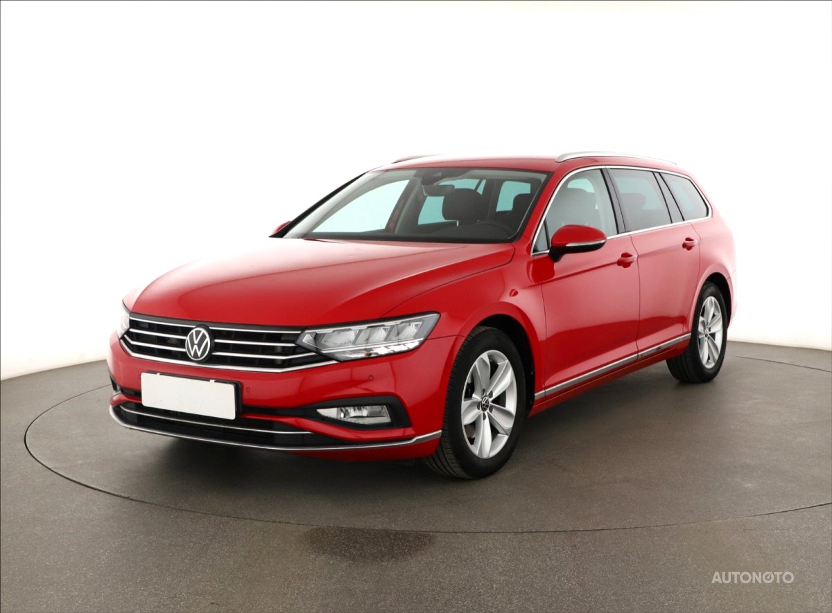 Volkswagen Passat, 2022 - pohled č. 3